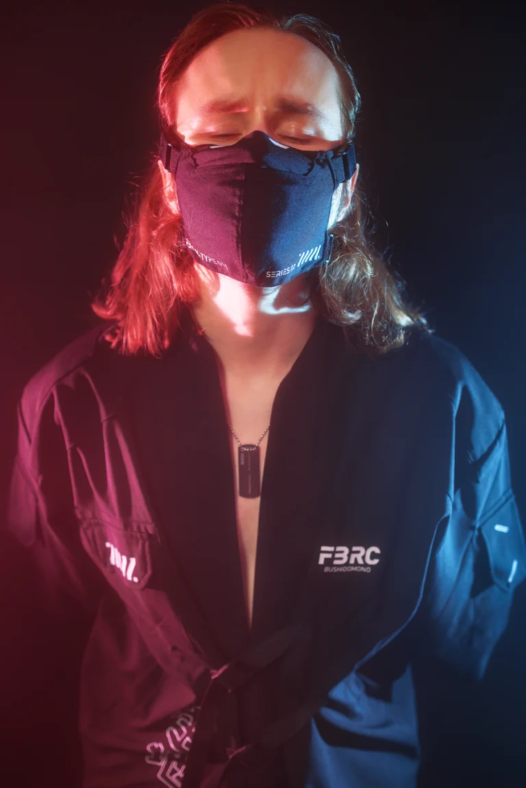 6V0A4997