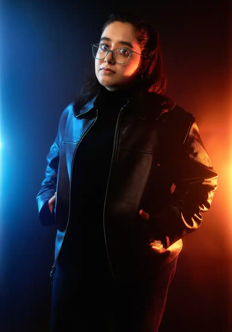 6V0A9577 Sara Leather